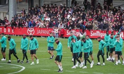 La Aficion Del Athletic Club Anima Con Fuerza Antes Del Duelo Clave En Europa