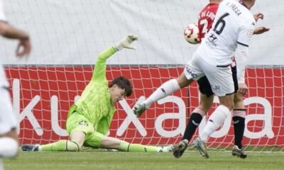 Mikel Santos Heroe Del Bilbao Athletic En Victoria Clave