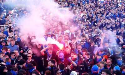 Tension En Glasgow Ultras Del Rangers Atacan A Aficionados Del Athletic
