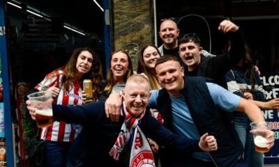 Vive La Jornada De Hermandad Entre El Athletic Y El Rangers En Bilbao