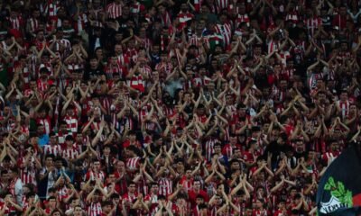 Aplausos Para El Athletic Tras Dura Derrota Ante El Manchester United