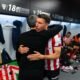De Marcos Elige Heredero Del Dorsal 18 Con Entusiasmo