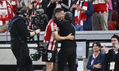 De Marcos Se Despide Del Athletic Con Emocion