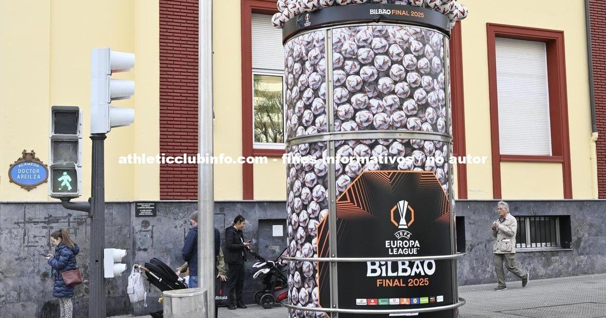 Decorados Futboleros Invaden Metro Bilbao