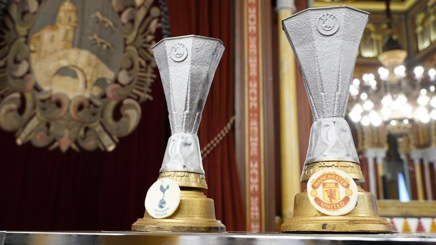 El Trofeo De La Europa League De Chocolate