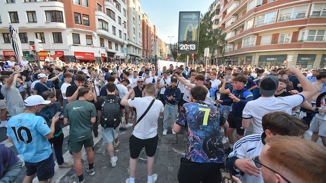 Enfrentamientos Y Robos Empanan Final De Europa League