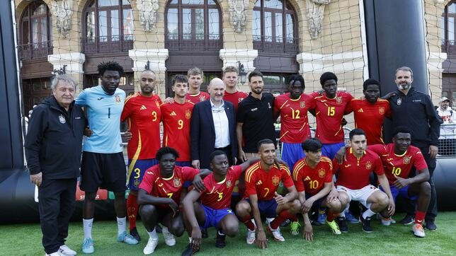 Seleccion Espanola De Refugiados Juega Partido Integrador En Bilbao