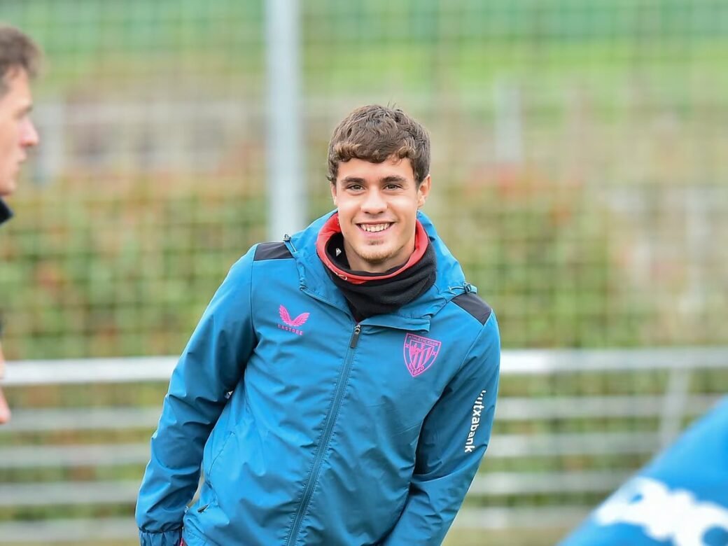 Inigo Perez Considera A Hugo Rincon Como Recambio De Ratiu En Rayo Vallecano