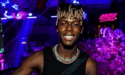 Nico Williams Disfruta En Ibiza Mientras Espera Al Barca