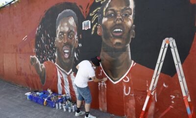 Restauran Mural De Los Hermanos Williams Tras Ataque Vandalico En Barakaldo