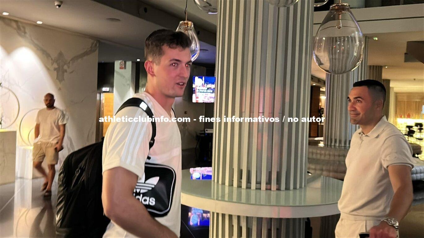 Agirrezabala Llega A Valencia Se Ha Hecho Largo Pero Estoy Contento