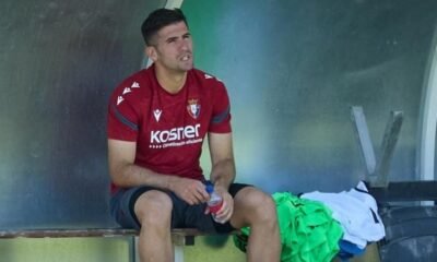 Areso Entrena Al Margen Del Grupo Mientras Espera Su Futuro En Osasuna