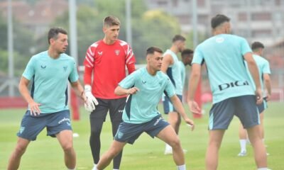 Izeta Lucha Por Su Puesto En El Athletic Ante El Interes De Alaves Y Olympiacos