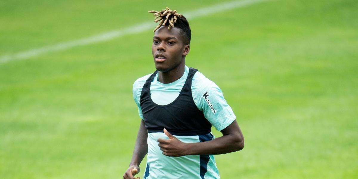 Nico Williams Se Une A Sus Companeros En El Primer Entrenamiento Del Athletic