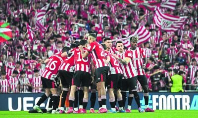 Uefa Multa Al Athletic Con 50000 Euros Tras Semifinal Contra El United