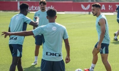 Alivio Para El Athletic Paredes Se Une A La Defensa En Lezama
