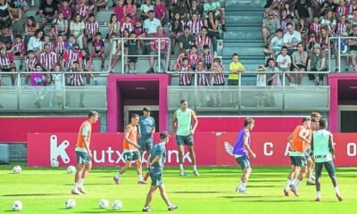 El Athletic Renueva Su Moral En Lezama Con El Apoyo De 2500 Aficionados