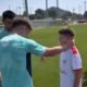 El Pequeno Pedro Sorprende A Jugadores Del Athletic En Lezama