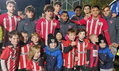El Stocky Bilbao Anima Al Athletic En Anfield Un Lazo Especial