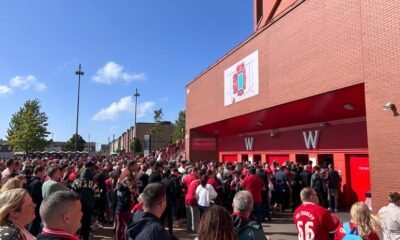 Evacuada La Tribuna De Anfield Una Hora Antes Del Amistoso Liverpool Athletic