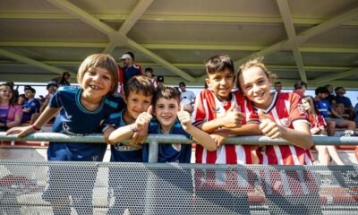 Gran Afluencia De Aficionados En El Primer Entrenamiento Del Athletic