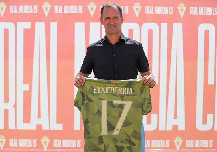 Joseba Etxeberria Sorprende A Aficionado Del Athletic En Murcia