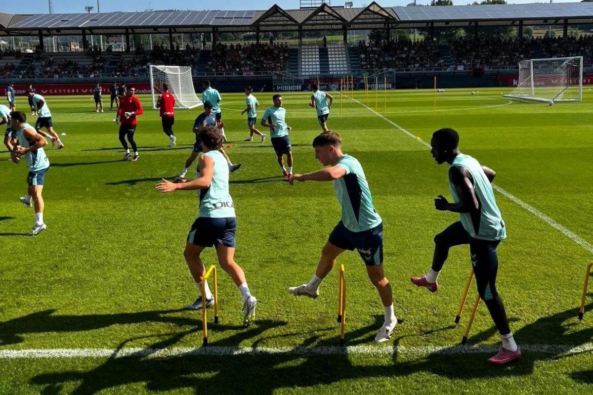 Nico Williams Ausente En Entrenamiento Yuri Destaca En El Athletic