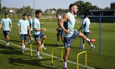 Paredes Se Recupera Y Valverde Cuenta Con Dos Centrales Para El Debut