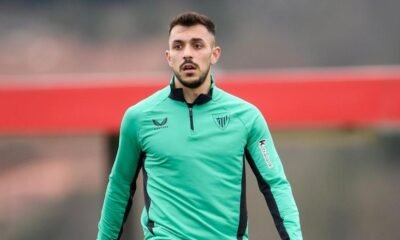 Paredes Y Vivian Se Preparan Para Iniciar La Liga En El Athletic