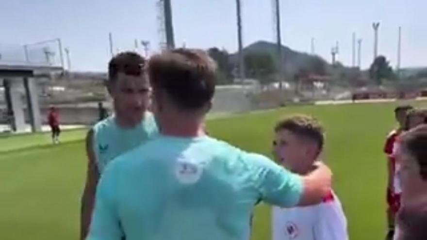 Pedro La Enciclopedia Del Futbol Asombra A Jugadores Del Athletic